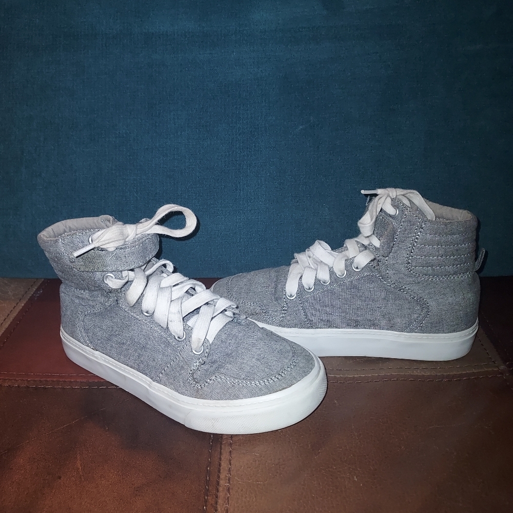 Old navy high top shoes kids sz 1